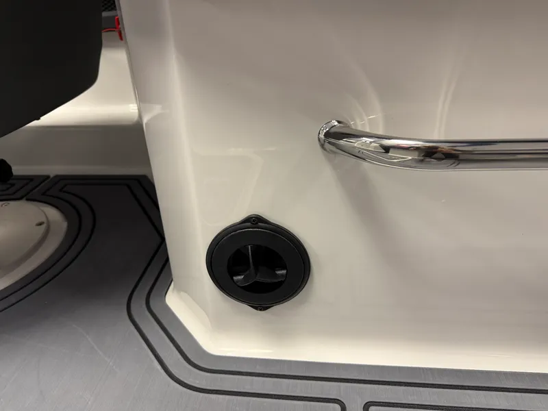 Slide: The Image of Cobalt R6 SURF 2026 - 36