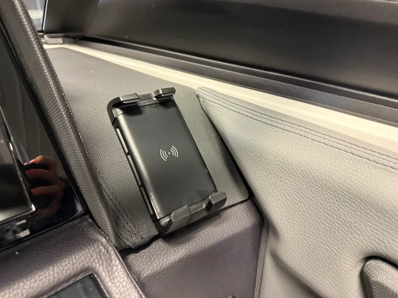 Slide: The Image of Cobalt R6 SURF 2026 - 65