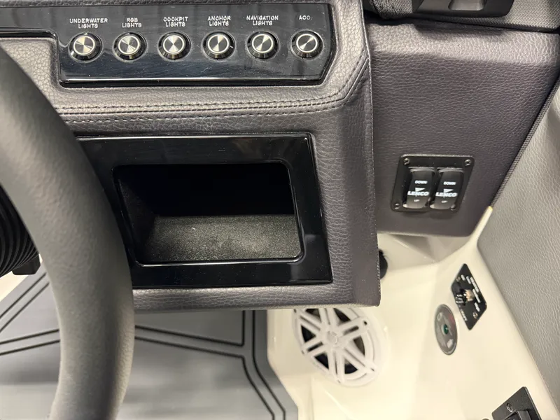 Slide: The Image of Cobalt R6 SURF 2026 - 67