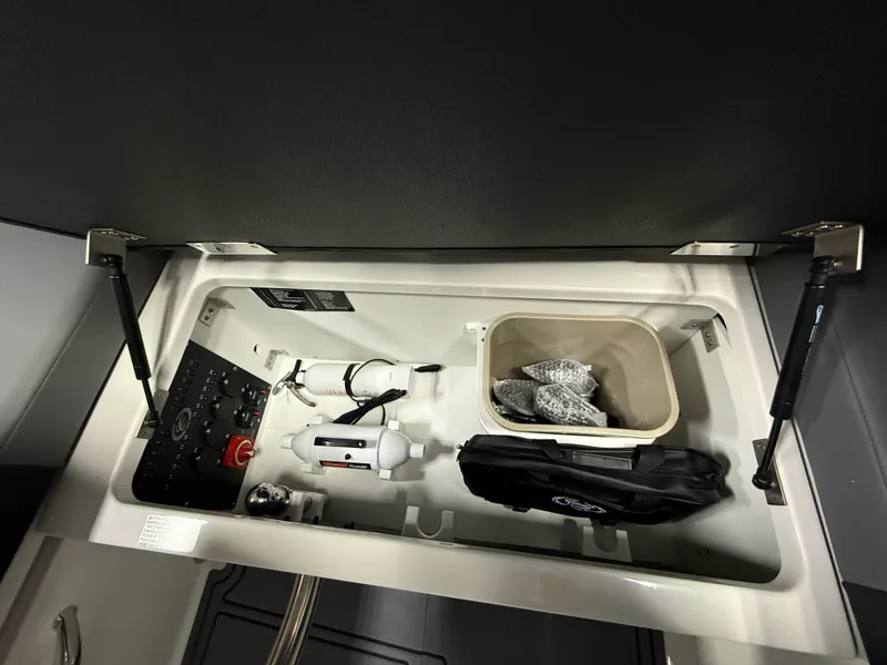 Slide: The Image of Cobalt R6 SURF 2026 - 26