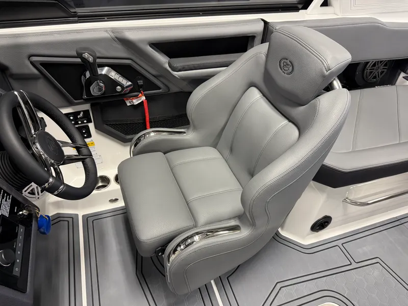 Slide: The Image of Cobalt R6 SURF 2026 - 77