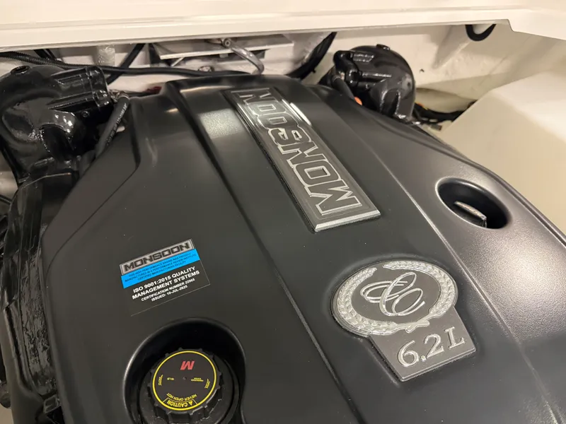 Slide: The Image of Cobalt R6 SURF 2026 - 24