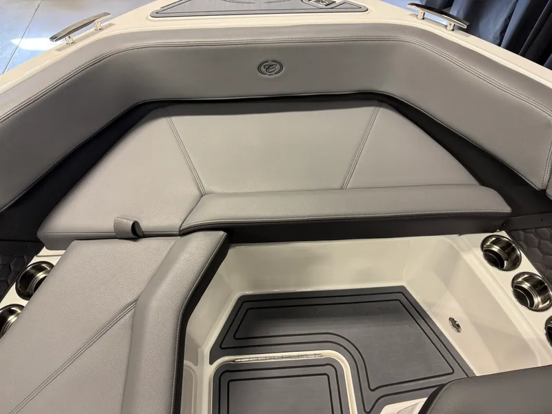 Slide: The Image of Cobalt R6 SURF 2026 - 90