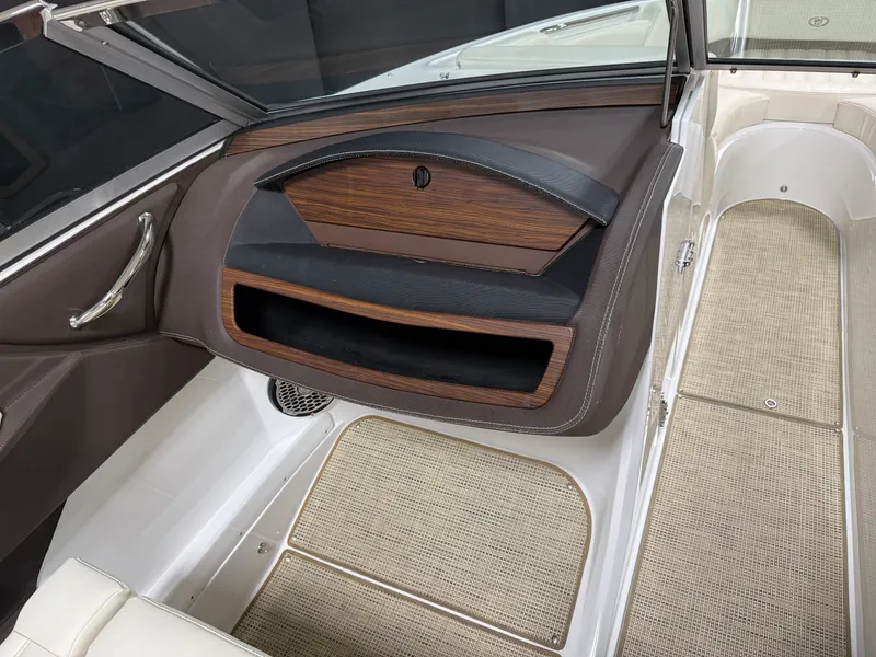 Slide: The Image of Cobalt R3 2015 - 28