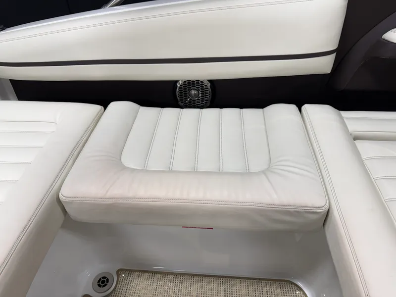 Slide: The Image of Cobalt R3 2015 - 34