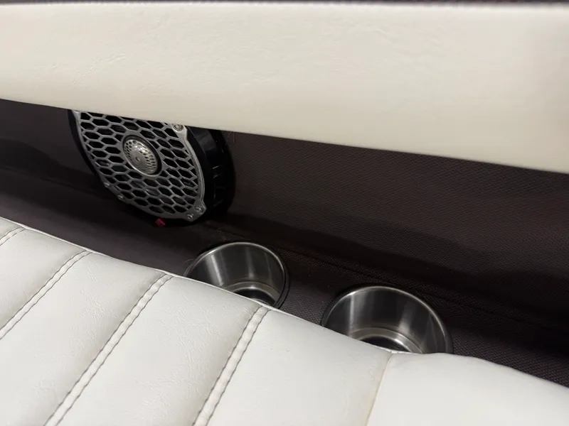 Slide: The Image of Cobalt R3 2015 - 38