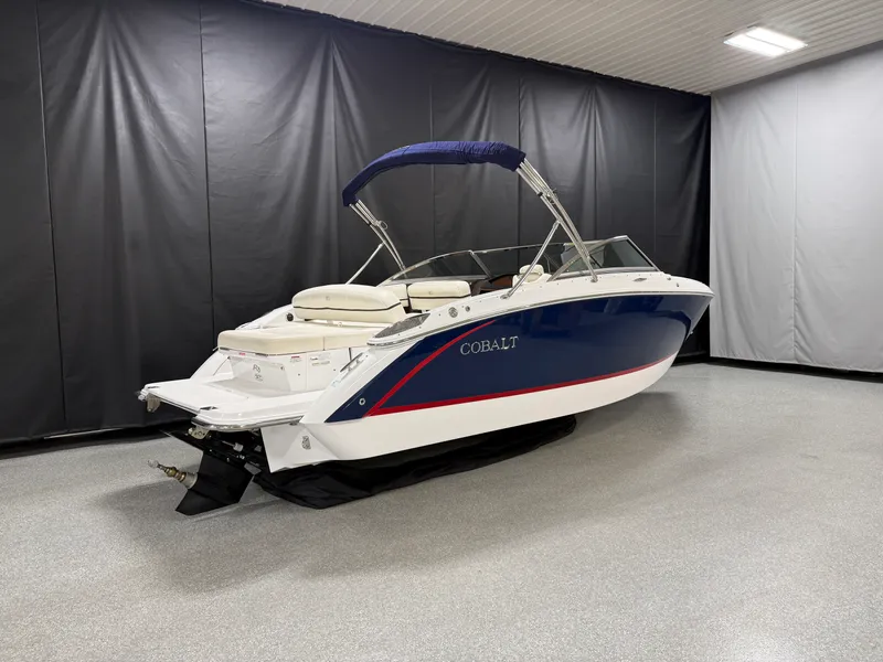 Slide: The Image of Cobalt R3 2015 - 7