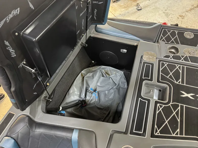 Slide: The Image of Tige ZX1 2021 - 11