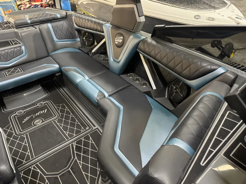 Slide: The Image of Tige ZX1 2021 - 13