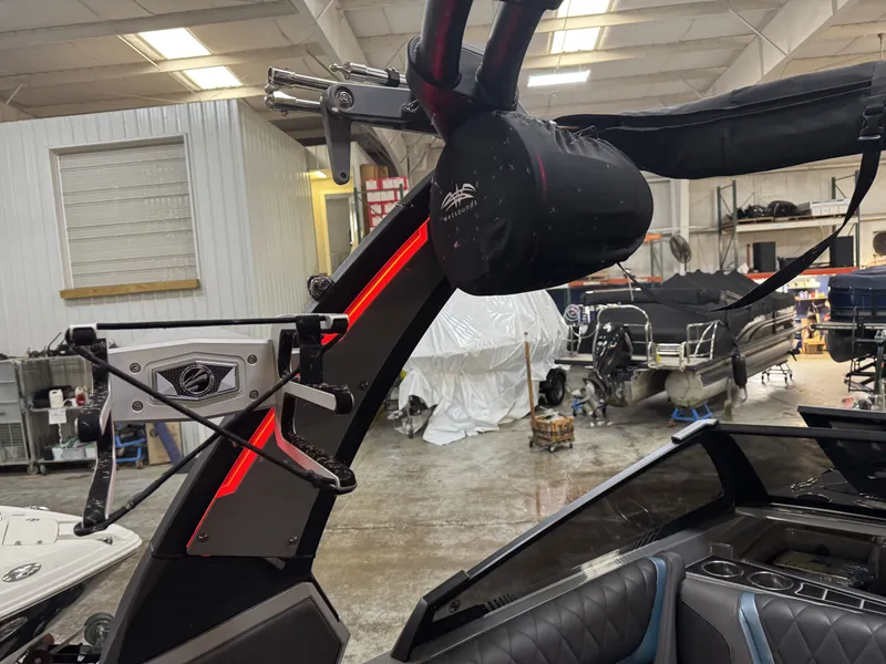 Slide: The Image of Tige ZX1 2021 - 20