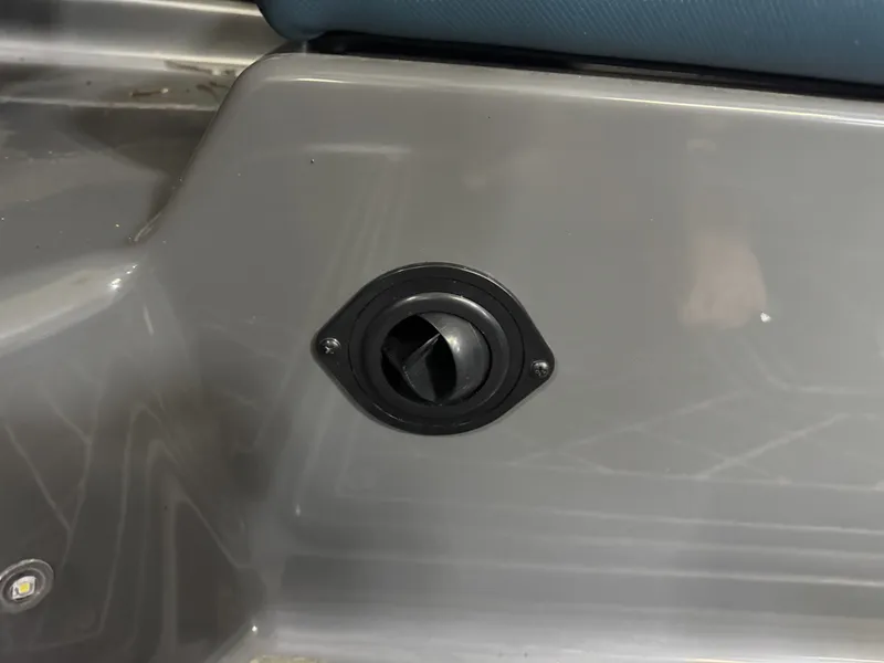 Slide: The Image of Tige ZX1 2021 - 22