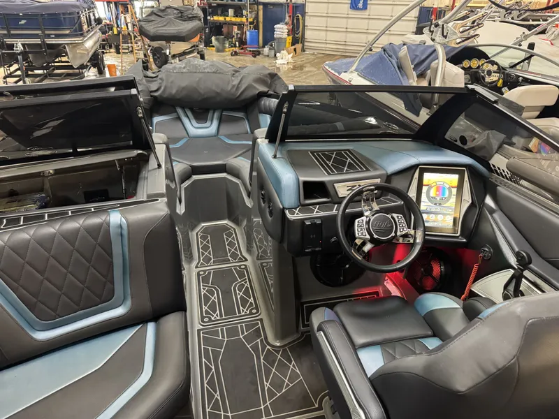 Slide: The Image of Tige ZX1 2021 - 24