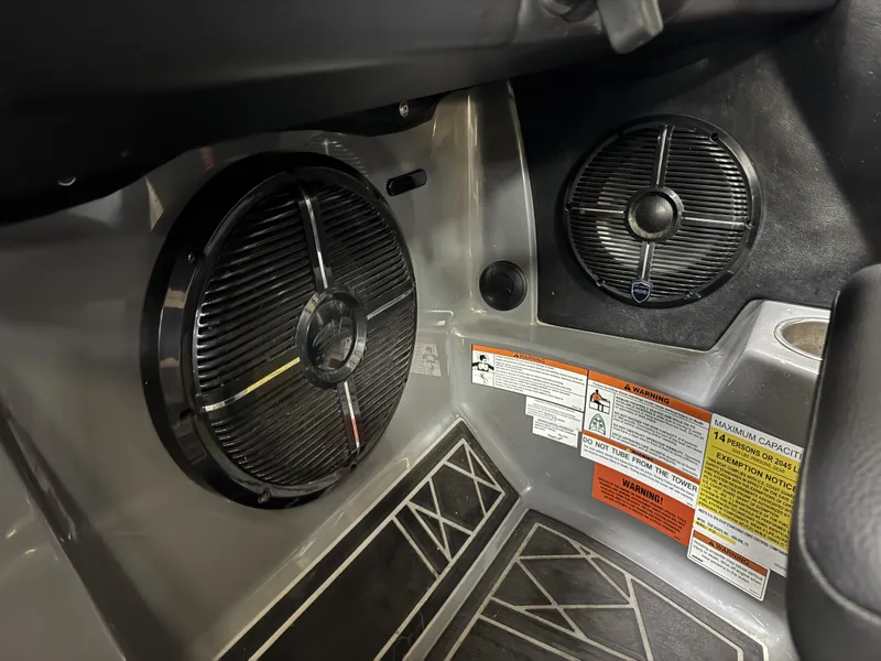 Slide: The Image of Tige ZX1 2021 - 28