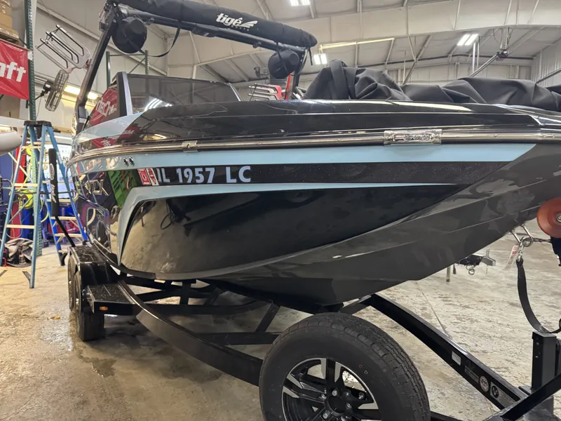 Slide: The Image of Tige ZX1 2021 - 4