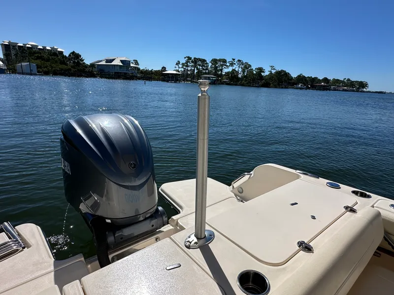 Slide: The Image of Grady-White 235 FREEDOM 2023 - 13