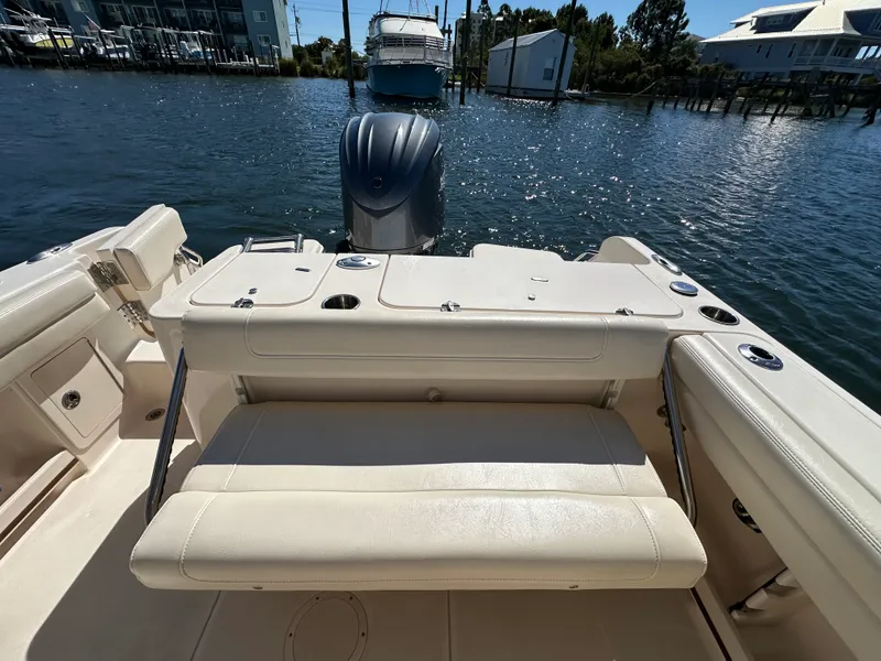 Slide: The Image of Grady-White 235 FREEDOM 2023 - 16