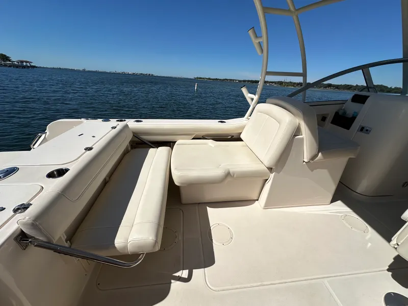 Slide: The Image of Grady-White 235 FREEDOM 2023 - 17