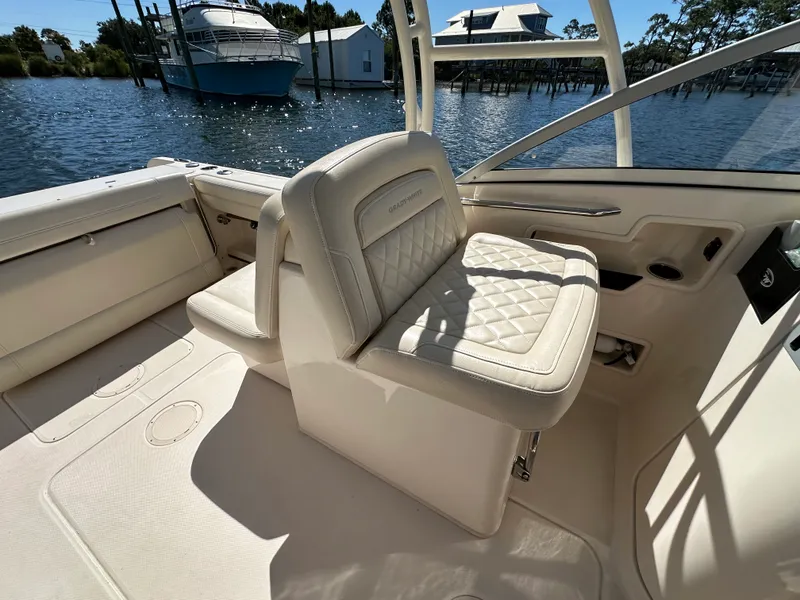 Slide: The Image of Grady-White 235 FREEDOM 2023 - 19