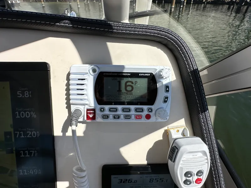 Slide: The Image of Grady-White 235 FREEDOM 2023 - 30