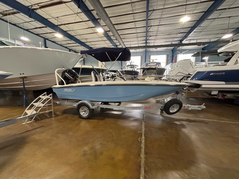 Slide: The Image of Boston Whaler 160 Super Sport 2026 - 1