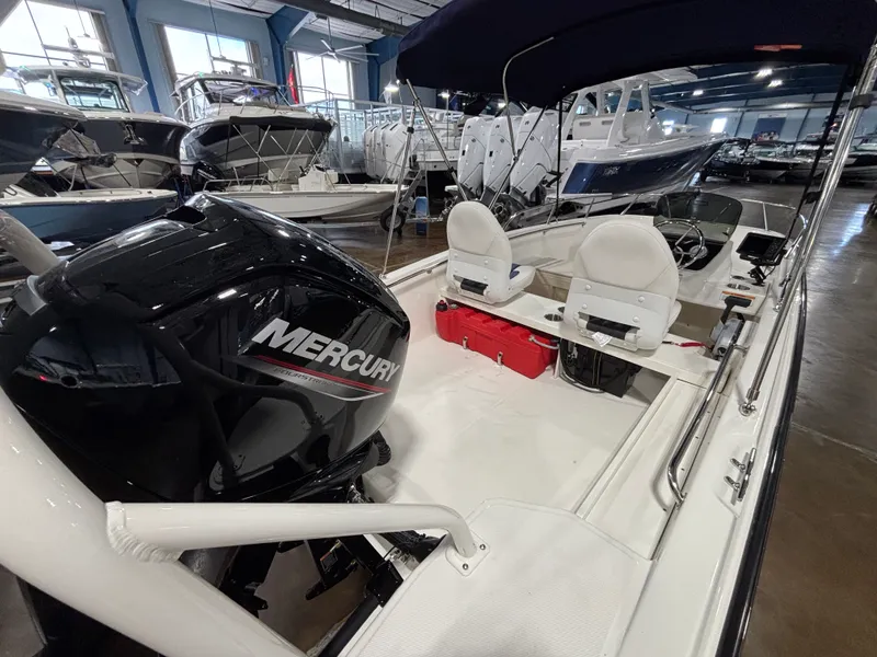 Slide: The Image of Boston Whaler 160 Super Sport 2026 - 4