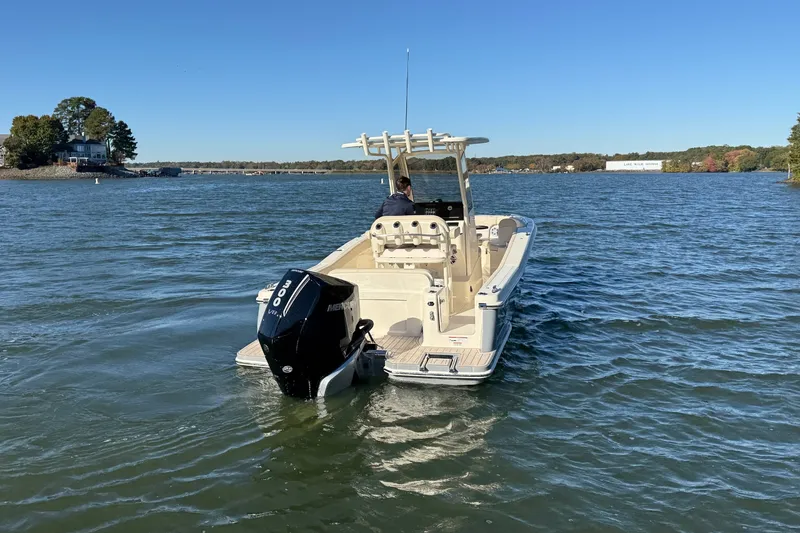 Slide: The Image of Scout 240 XSF 2026 - 4