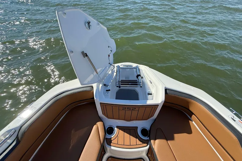 Slide: The Image of Yamaha 252SD 2026 - 24