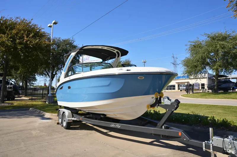 Slide: The Image of Sea Ray SDX 230 2026 - 1