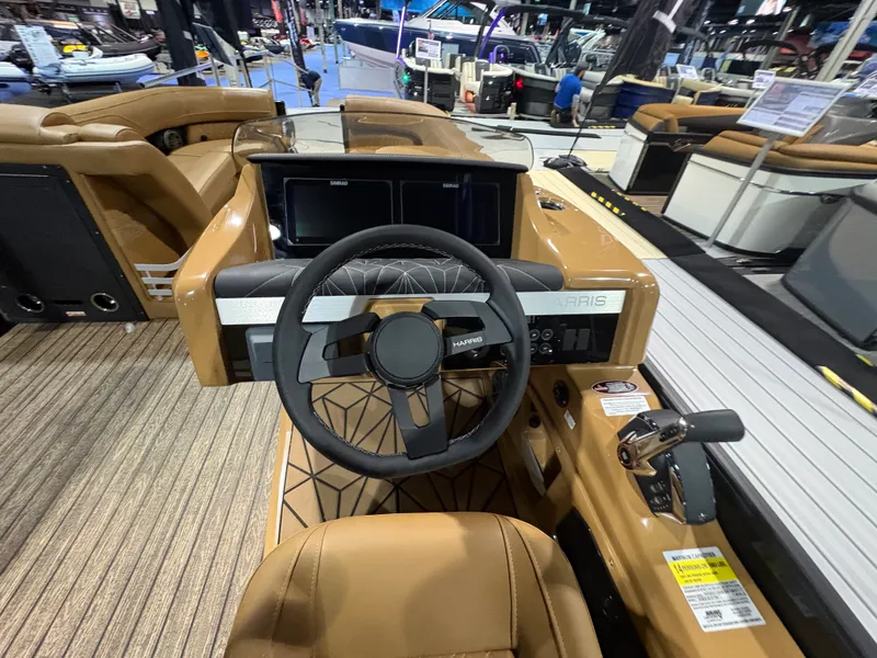Slide: The Image of Harris Grand Mariner 250 2026 - 11