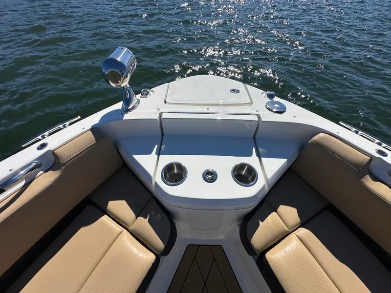 Slide: The Image of Sea Ray SLX 400 2026 - 14