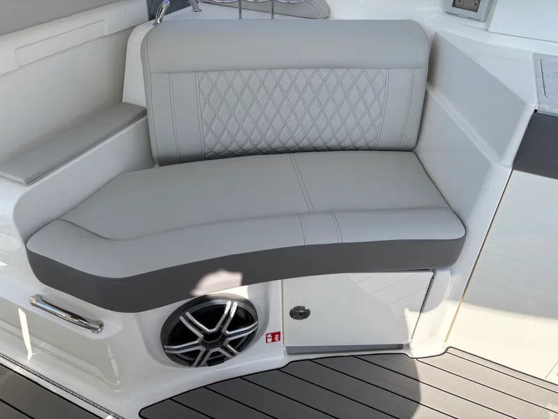 Slide: The Image of Sea Ray SLX 350 Outboard 2026 - 21