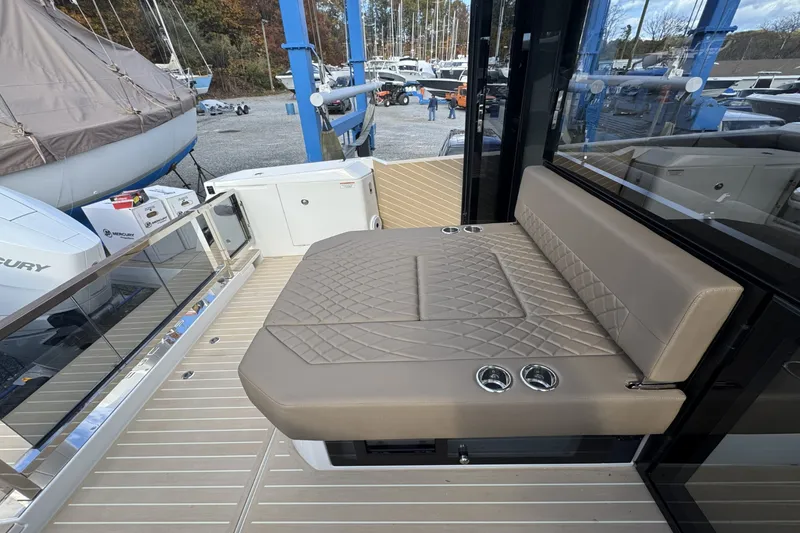 Slide: The Image of Saxdor 400 GTO 2026 - 13