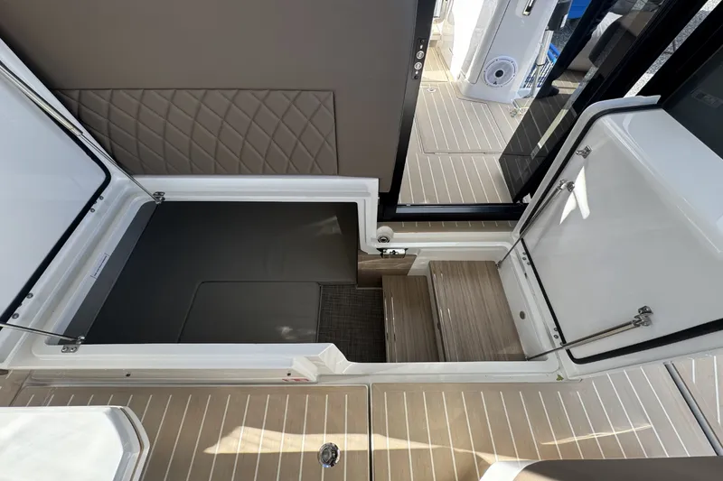 Slide: The Image of Saxdor 400 GTO 2026 - 19