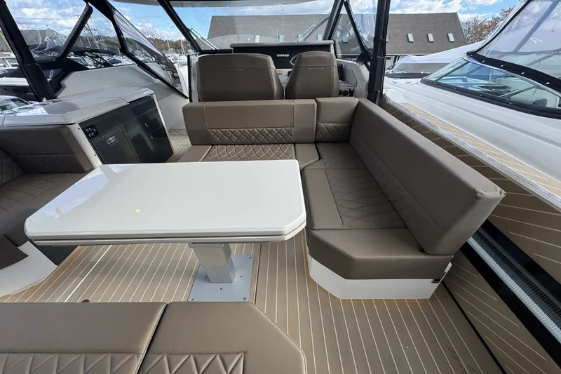 Slide: The Image of Saxdor 400 GTO 2026 - 30