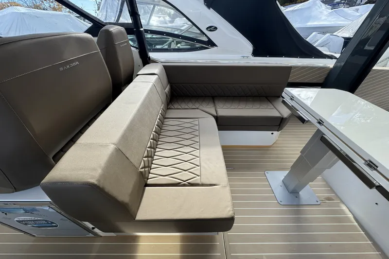 Slide: The Image of Saxdor 400 GTO 2026 - 33