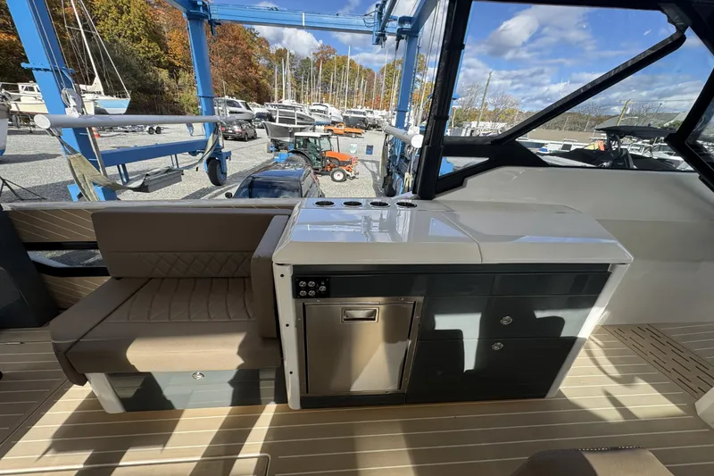 Slide: The Image of Saxdor 400 GTO 2026 - 35