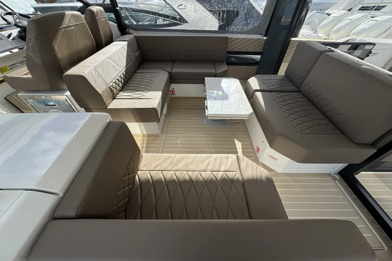 Slide: The Image of Saxdor 400 GTO 2026 - 44