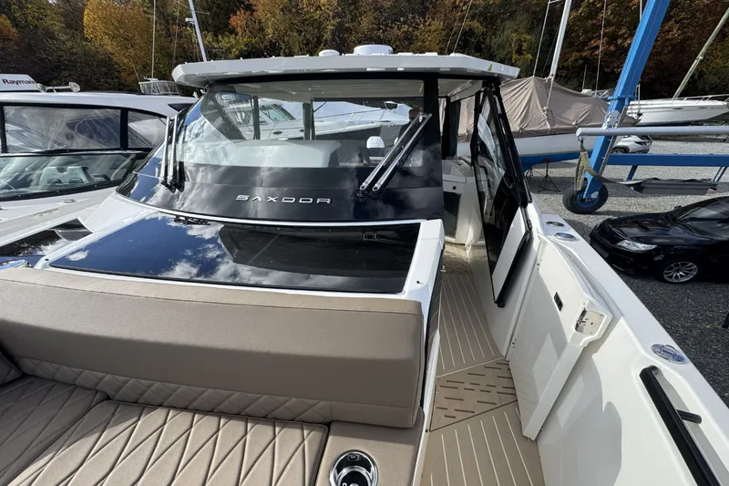 Slide: The Image of Saxdor 400 GTO 2026 - 76