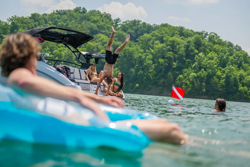 Slide: The Image of Yamaha 255XD 2026 - 25