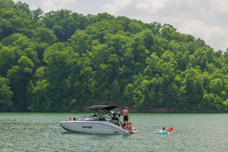 Slide: The Image of Yamaha 255XD 2026 - 4