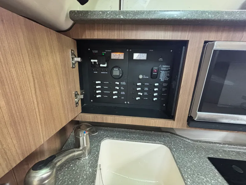 Slide: The Image of Boston Whaler 285 CONQUEST 2014 - 14