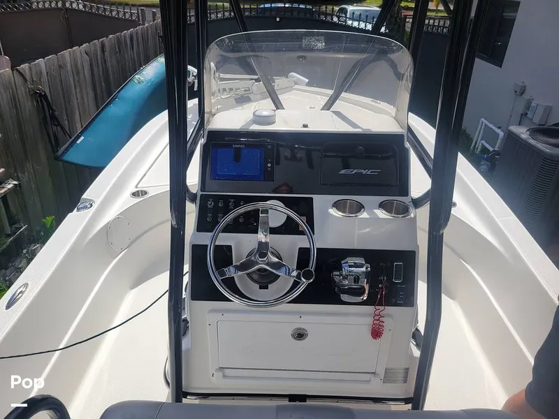 Slide: The Image of Epic 23SC 2016 - 13400150