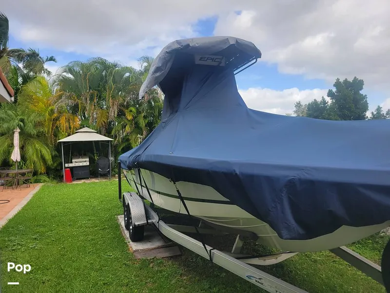 Slide: The Image of Epic 23SC 2016 - 13400186