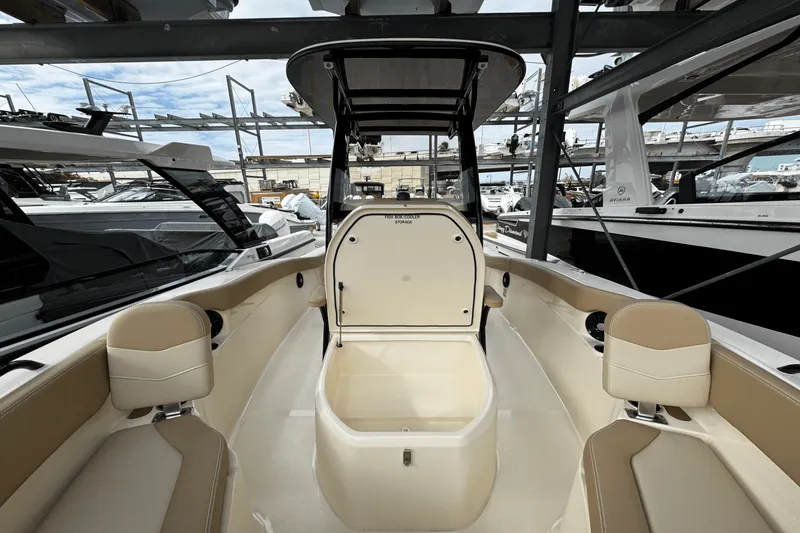 Slide: The Image of Scout 215 XSF 2025 - 16