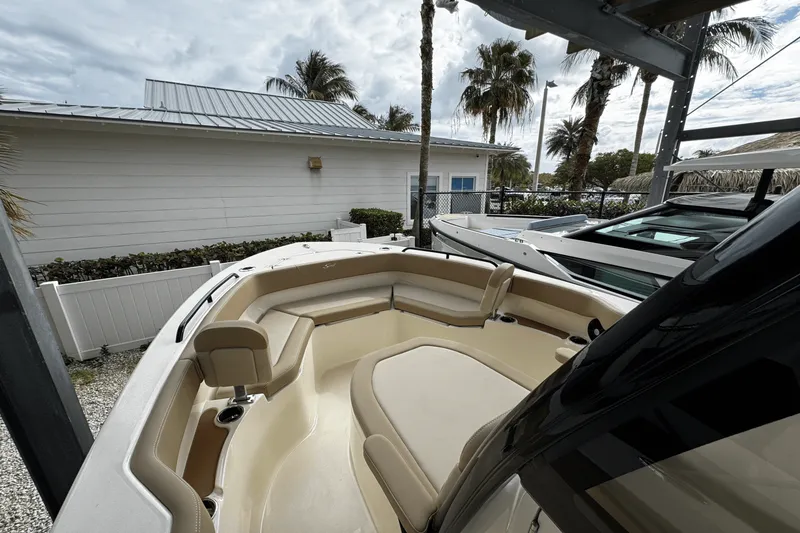 Slide: The Image of Scout 215 XSF 2025 - 18