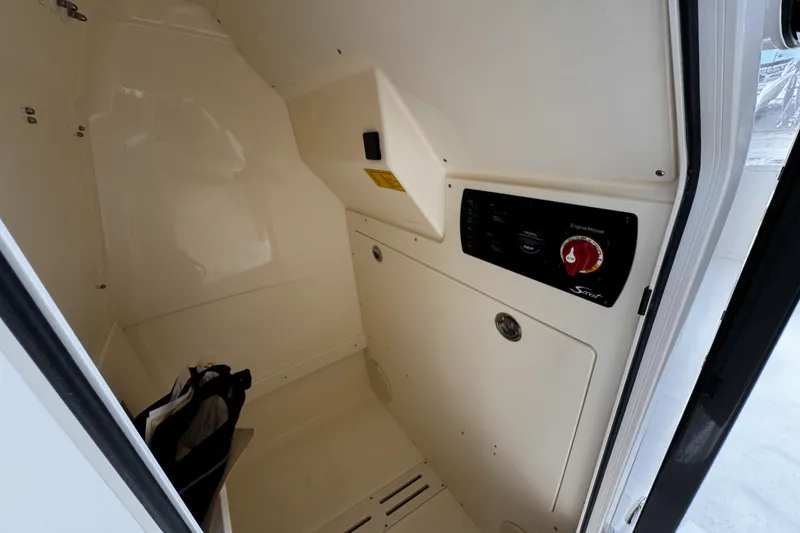 Slide: The Image of Scout 215 XSF 2025 - 20