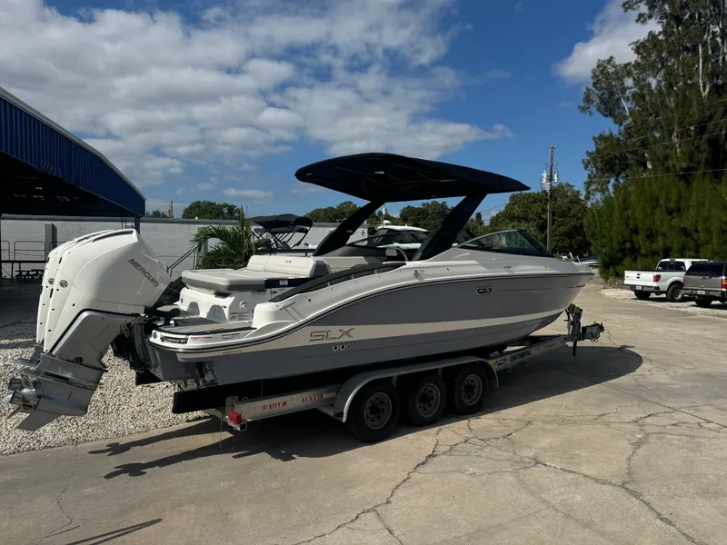 Slide: The Image of Sea Ray SLX 280 Outboard 2026 - 2