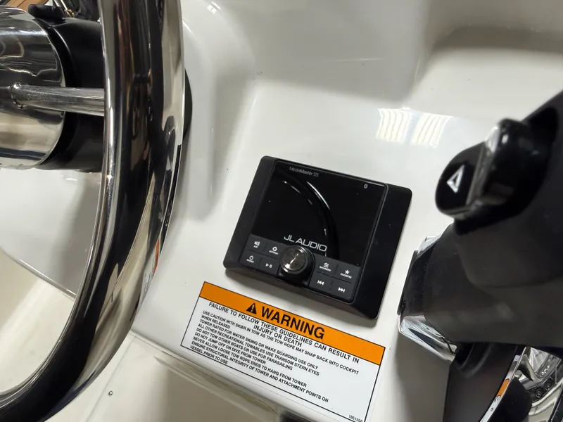 Slide: The Image of Boston Whaler 170 Montauk 2026 - 27