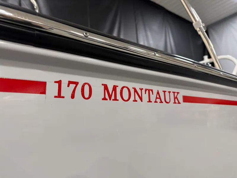 Slide: The Image of Boston Whaler 170 Montauk 2026 - 5