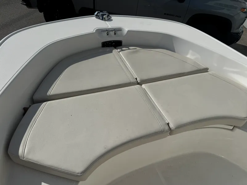 Slide: The Image of Boston Whaler 170 Montauk 2026 - 11